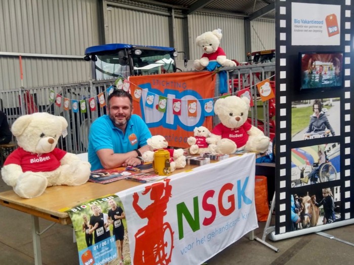 Bio Vrijwilliger Joris van den Heuvel bij de stand tijdens de Motary 2019